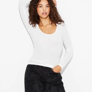 NWT Wild Fable Women's Classic White Long Sleeve Tee